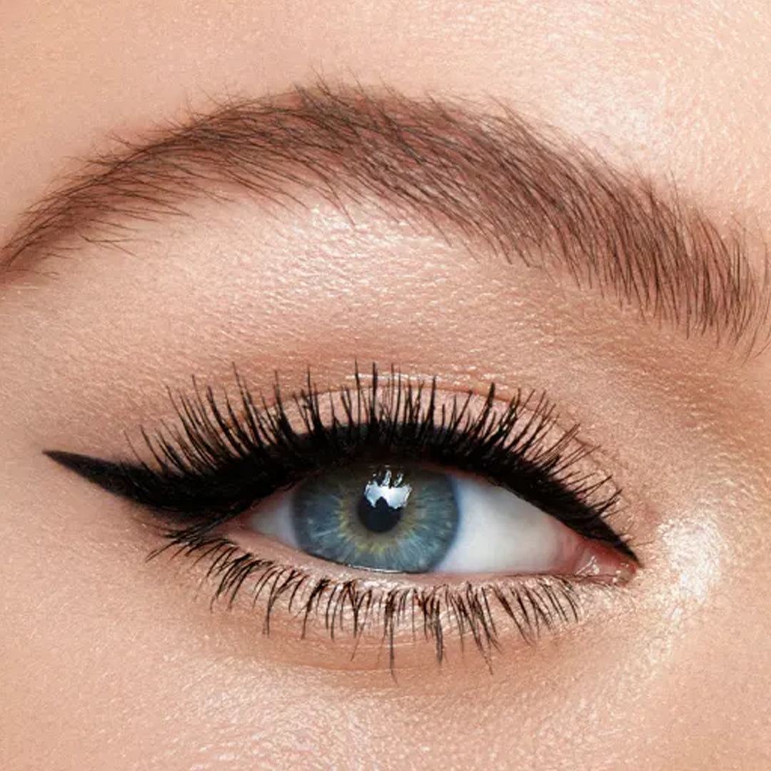 Rose berry deer eyeliner